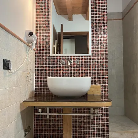 Cozy Flat + Parking Close To Center/airport Apartment